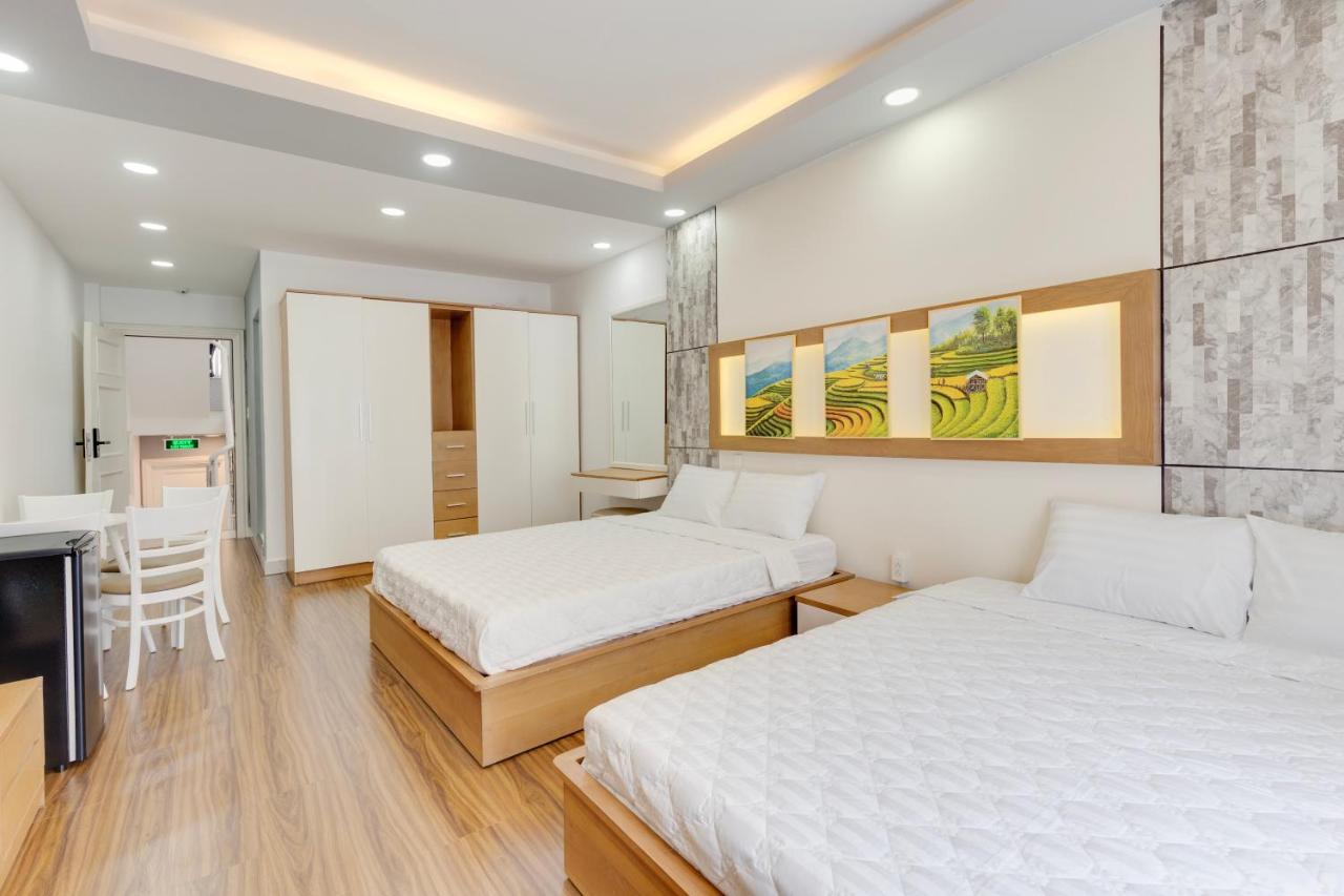 Saigon Authentic Hostel - Daily Walking Morning City Tour, Fresh Daily Breakfast, Gym & Rooftop Billiard Ho Chi Minh City Exterior photo