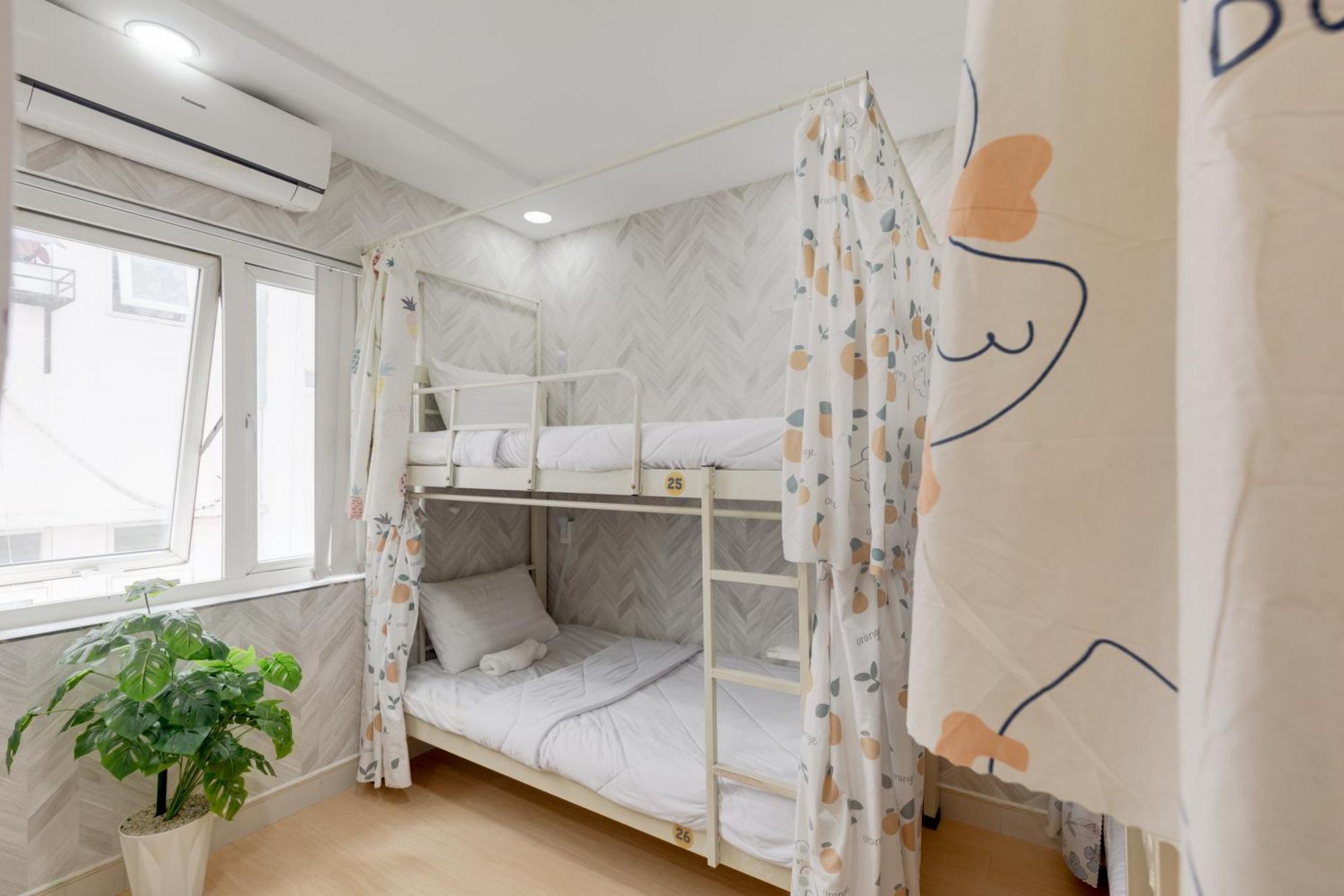Saigon Authentic Hostel - Daily Walking Morning City Tour, Fresh Daily Breakfast, Gym & Rooftop Billiard Ho Chi Minh City Exterior photo