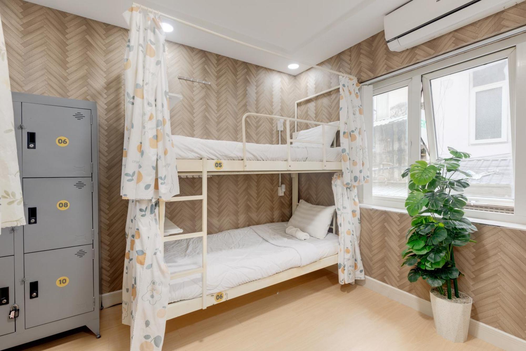 Saigon Authentic Hostel - Daily Walking Morning City Tour, Fresh Daily Breakfast, Gym & Rooftop Billiard Ho Chi Minh City Exterior photo